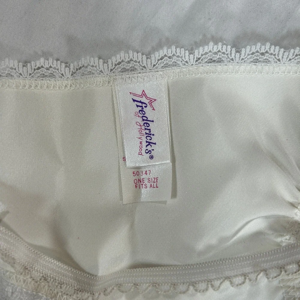 Fredericks of Hollywood Vintage Satin Lace Thong Panty Ivory Style‎ OSFA NEW